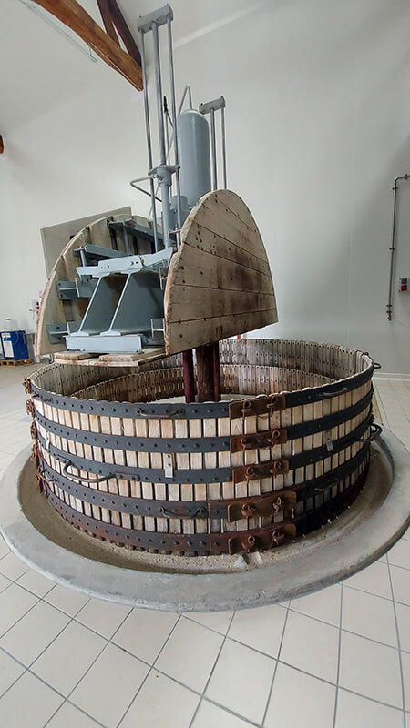 Boroslány Paul Bara Coquard prés