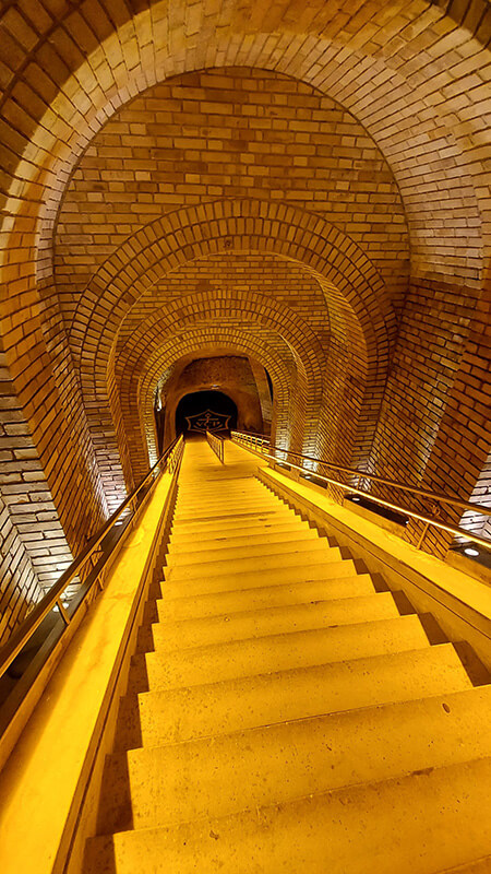 Veuve Clicquot Pincelépcső
