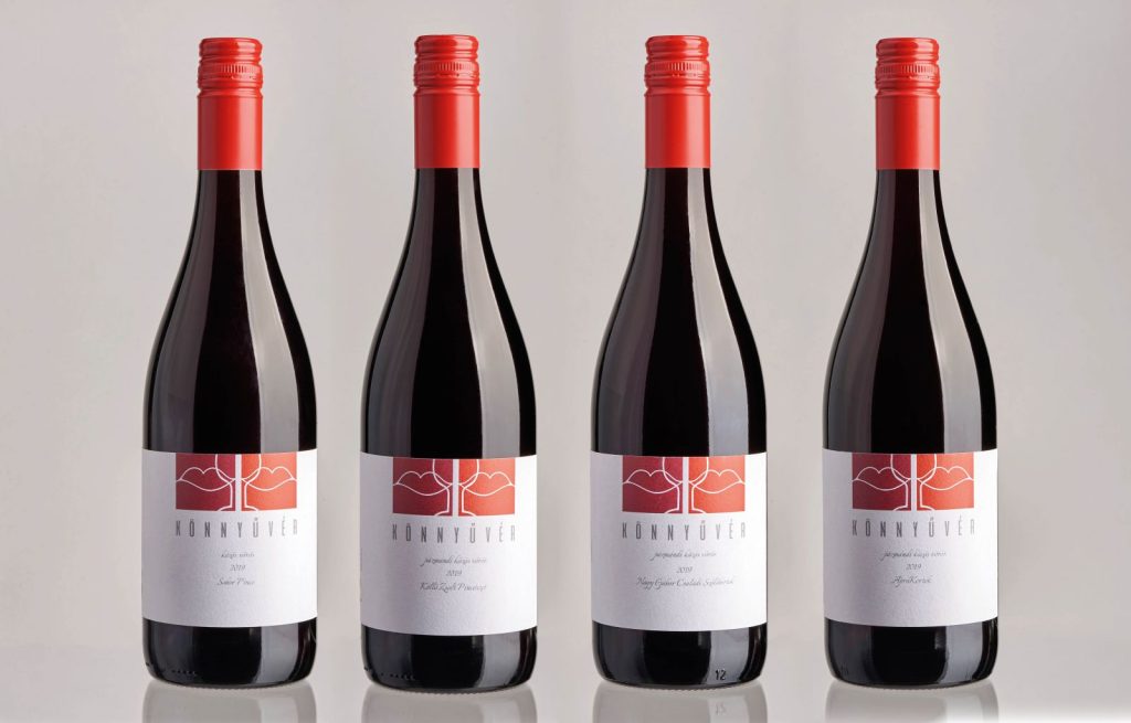 Könnyűvér - Pázmándi közös vörös palackok