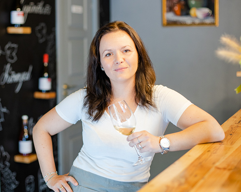 Borostyán-Kovács Tamara